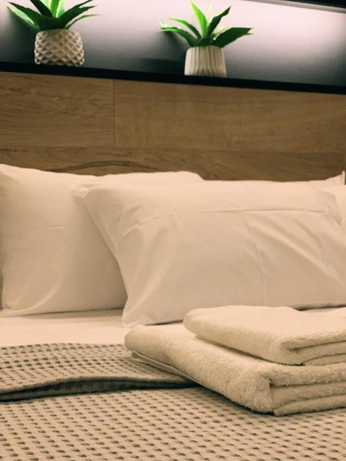 Luxury Townhouse Suite Larissa Extérieur photo