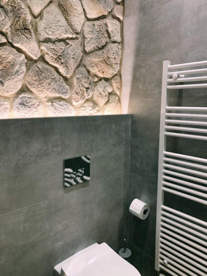 Luxury Townhouse Suite Larissa Extérieur photo