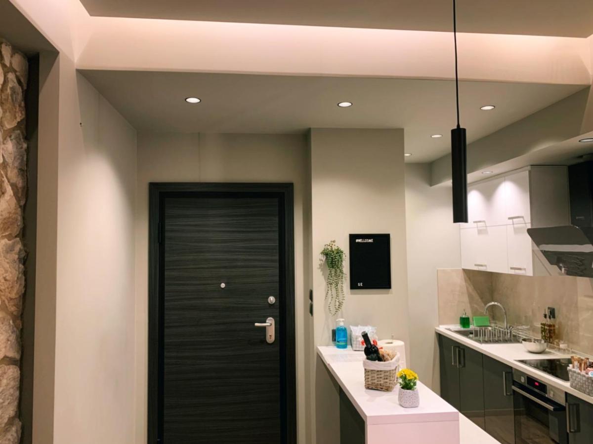 Luxury Townhouse Suite Larissa Extérieur photo