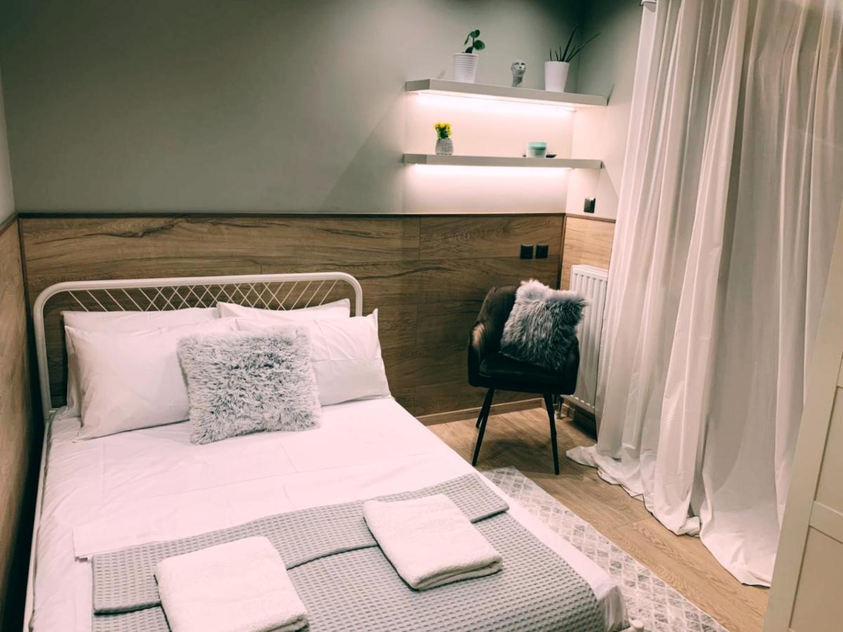 Luxury Townhouse Suite Larissa Extérieur photo